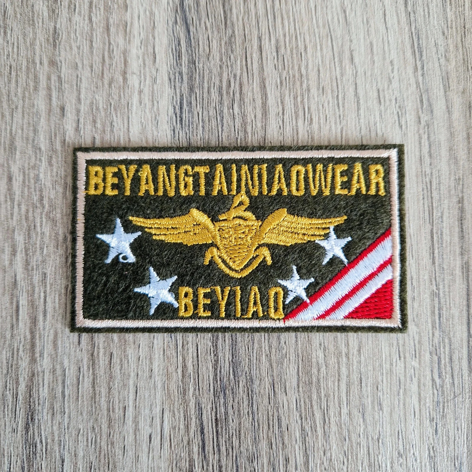 Écusson militaire